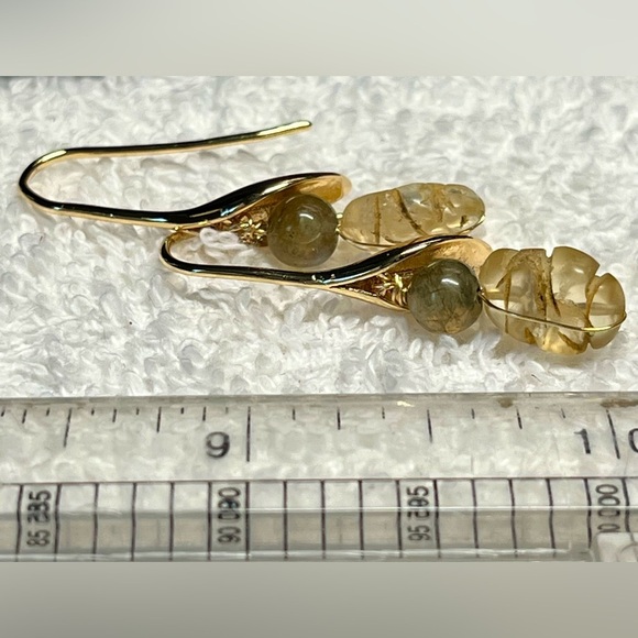 💋🎀genuine carved citrine and labradorite earrings with tulip wires-NWT - Picture 8 of 8
